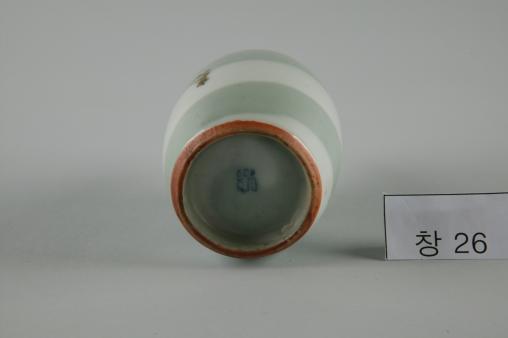 백자 회오리무늬 병