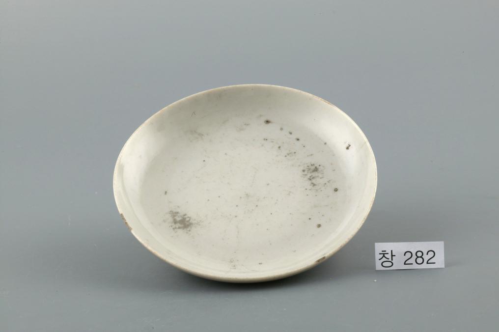 백자 접시