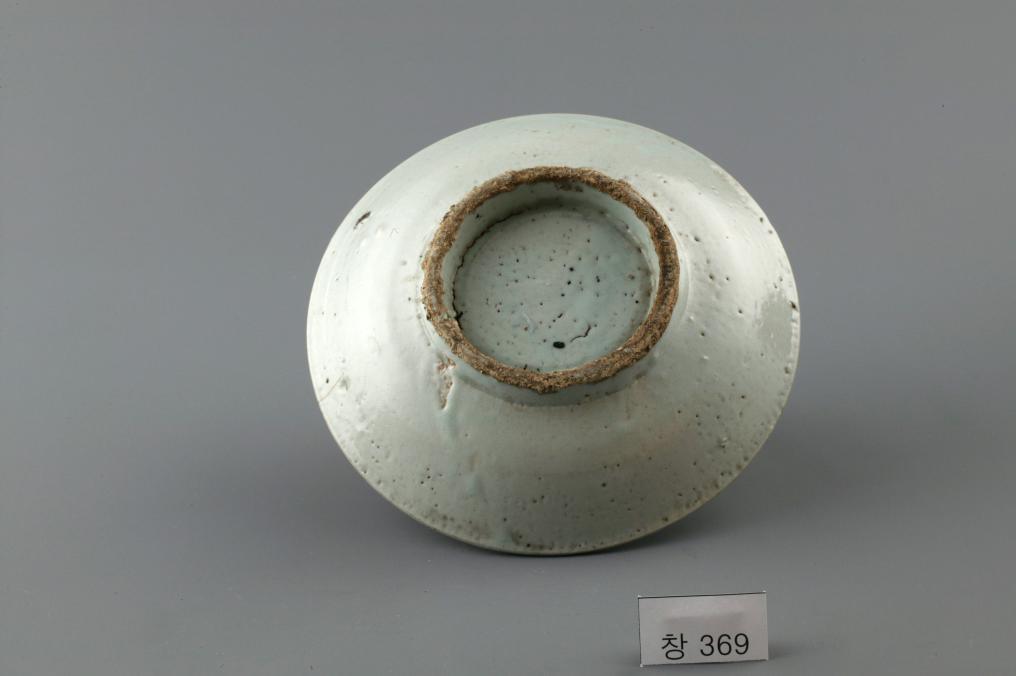 백자 청화 수자무늬 접시