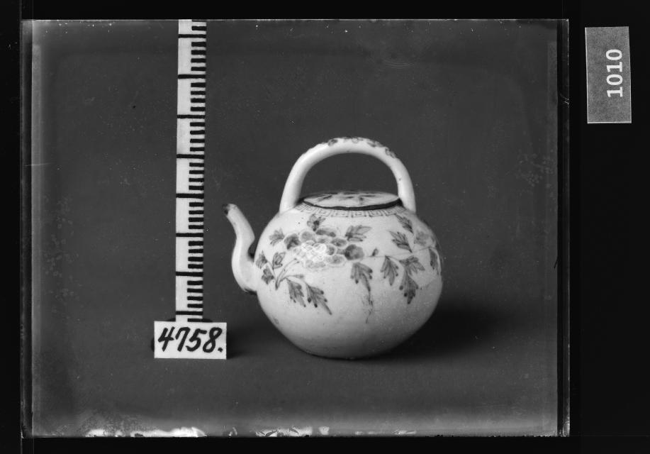 백자청화모란문주자 유리건판